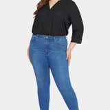 Le Silhouette Ami Skinny Jeans In Plus Size - Amour