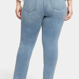 Le Silhouette Sheri Slim Jeans In Plus Size - Angel