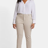 Sadie Slim Pants In Plus Size - Feather